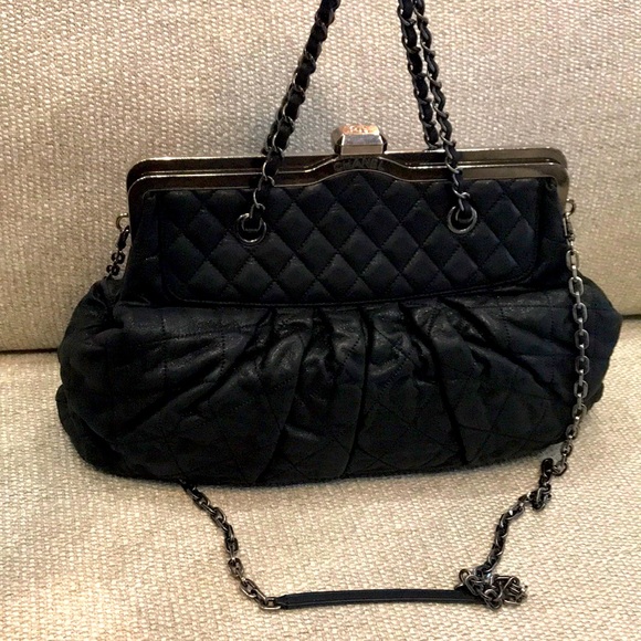 Authentic Chanel Iridescent Quilted Frame Bag - Picture 4 of 15